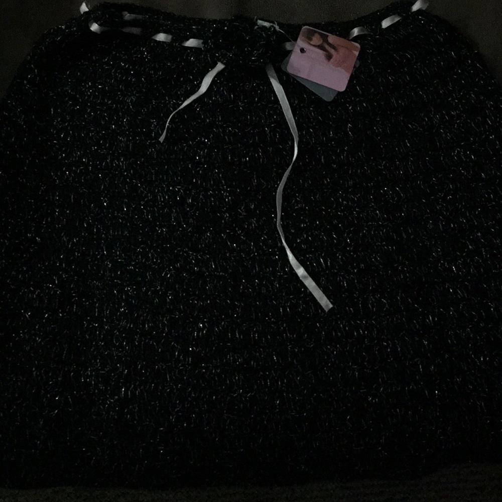 BNWT-XOXOX label over the head  shoulder cape